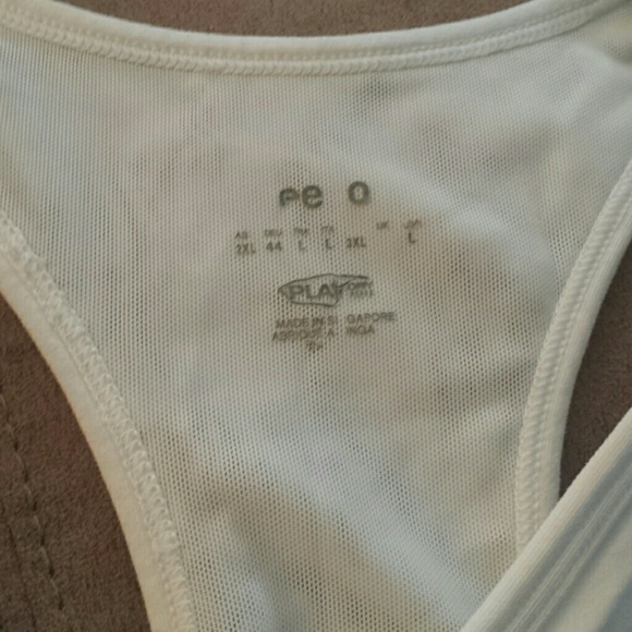 Cute Reebok Gym Top - Picture 5 of 5